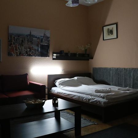 Fornax Home With Balcony Budapest Esterno foto